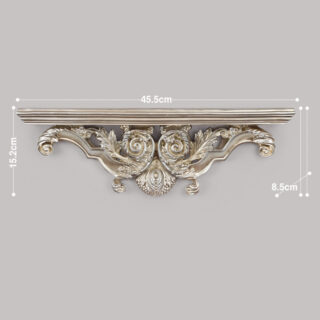 Une étagère murale vintage nordique en résine fixé sur un mur de couleur beige