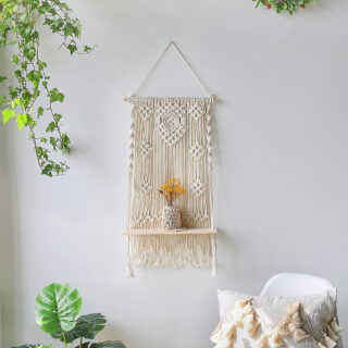 Etagère en bois et corde macramé tissé