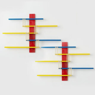 Étagère murale enfant à multicouche en bois, de couleur rouge, bleu et jaune